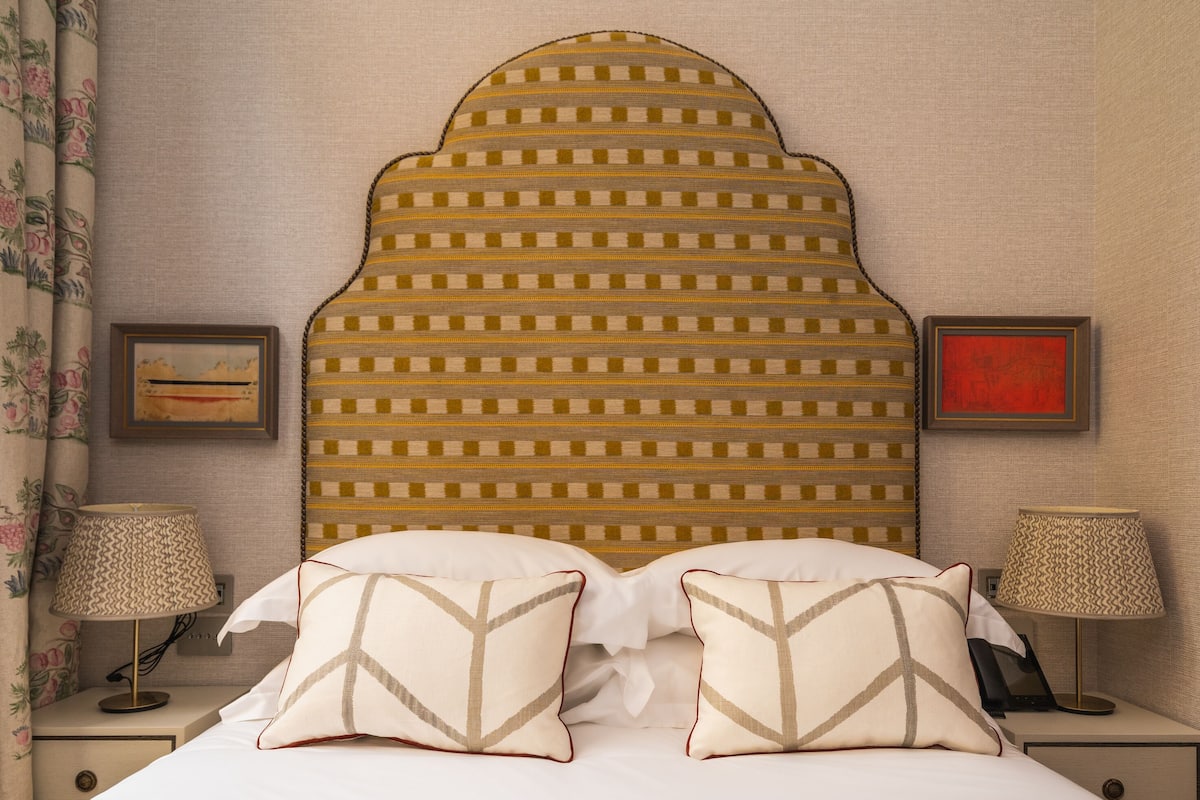 GARDEN CLASSIC ROOM | 1 bedroom, Frette Italian sheets, premium bedding, down comforters
