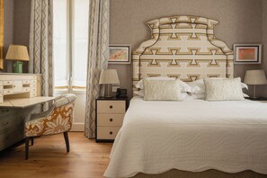 JUNIOR TERRACE | Italiaanse Frette-lakens, luxe beddengoed, donzen dekbedden, een minibar