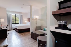 Ropa de cama de alta calidad y escritorio 