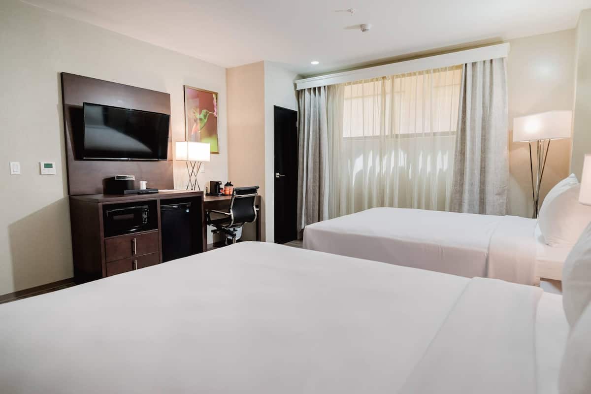 Suite, 1 cama King size, para no fumadores | Ropa de cama de alta calidad y escritorio