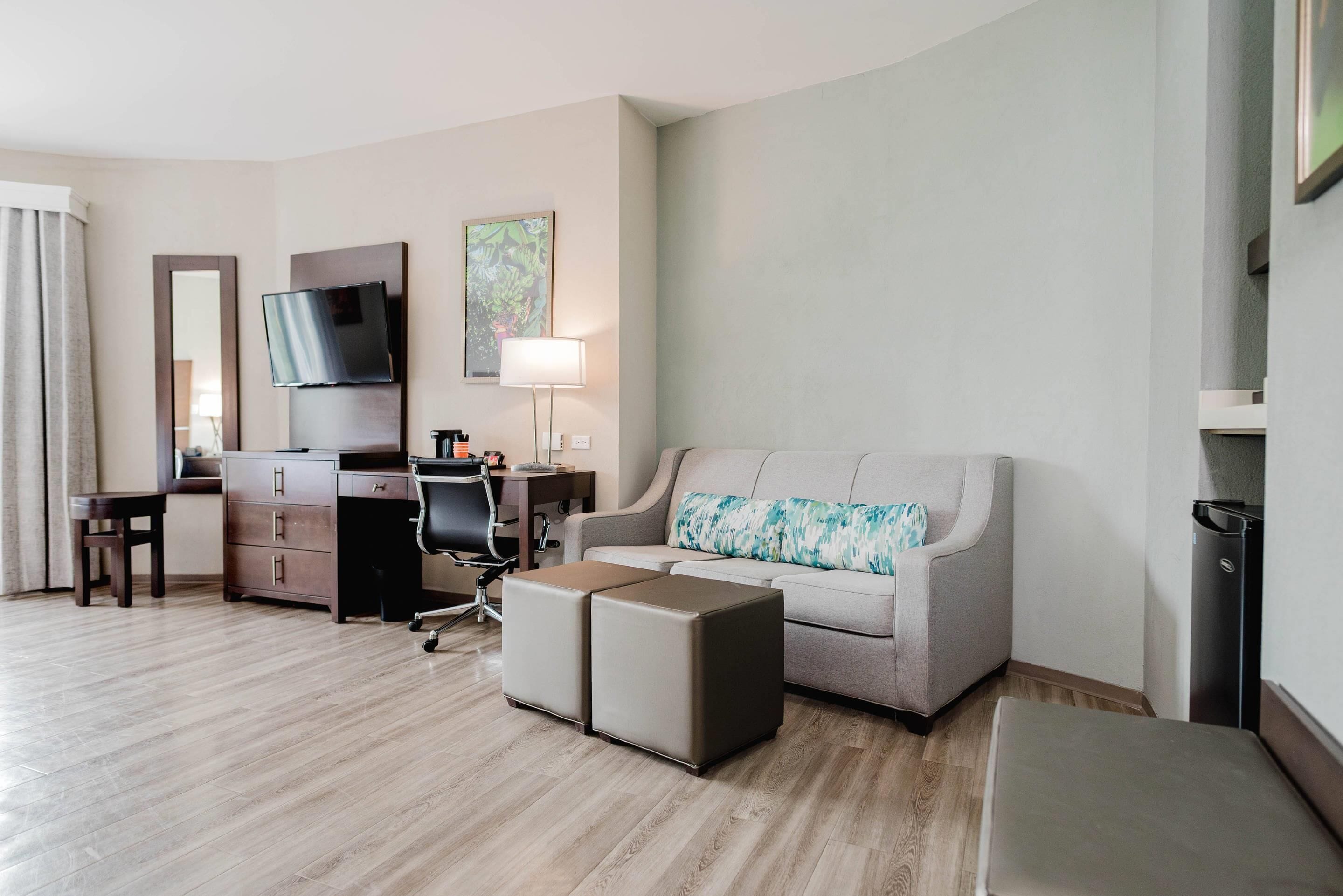 Photo - Comfort Inn & Suites Tobago