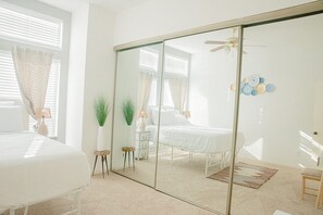 2 bedrooms, desk, iron/ironing board, free WiFi