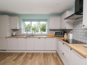 Fridge, dishwasher, electric kettle, toaster
