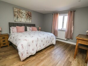 Cottage | 6 bedrooms, individually decorated, individually furnished, free WiFi - Talarddu Cottage (Builth Wells)