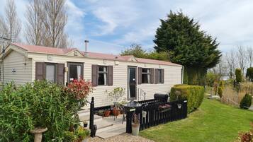 Mobile Home Standard, salle de bains privée, vue lac (Waterside Lodge) | Extérieur