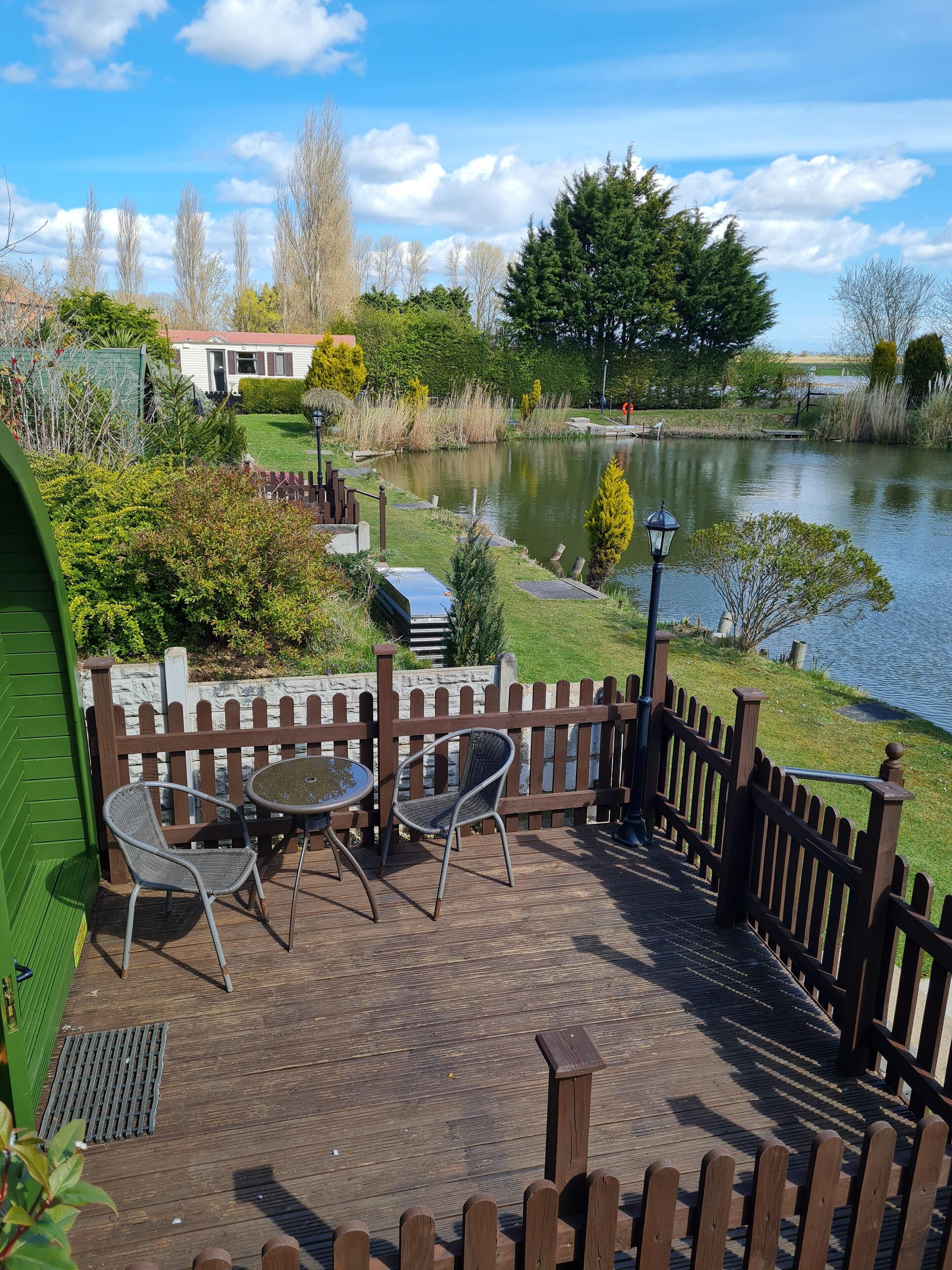Panoramic Apartment, Lake View (Wren Glamping Pod ) | Interior