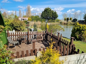 Panorama appartement, uitzicht op meer (Wren Glamping Pod ) | Exterieur