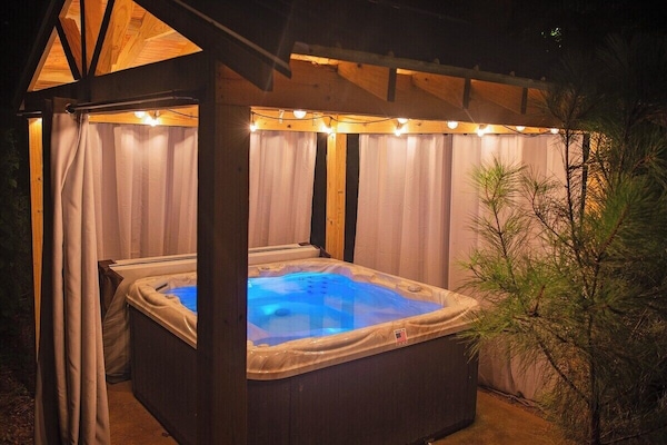 屋外スパ浴槽