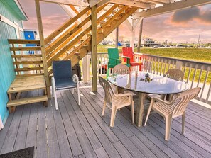 Outdoor dining - Expansive ocean views from double decks, just steps to beach (Surfside)