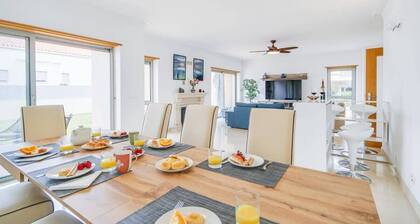 Admiral House Estoril by Portugal Portfolio