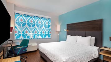 Room, 1 King Bed | Desk, laptop workspace, blackout drapes, iron/ironing board