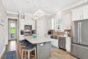 Oven, dishwasher, coffee/tea maker, toaster