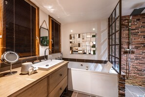 Deluxe Double Room, 1 Queen Bed, Mountain View | Bathroom | Shower, rainfall showerhead, hair dryer, bathrobes