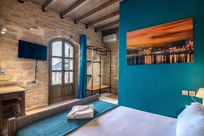 3 sovrum, värdeförvaringsskåp på rummet och strykjärn/strykbräda