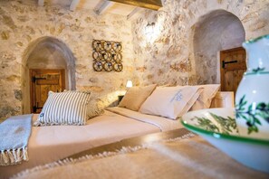 2 bedrooms, in-room safe, iron/ironing board, travel cot