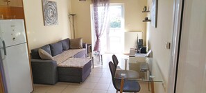 Smart TV, stereo, printers
