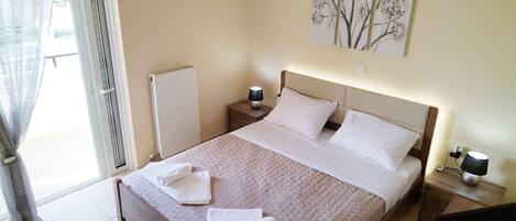 1 bedroom, iron/ironing board, free WiFi, bed sheets