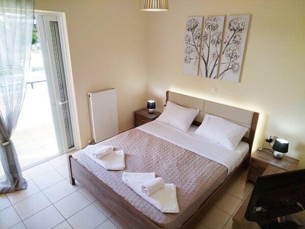 1 bedroom, iron/ironing board, free WiFi, bed sheets