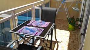 Outdoor dining - VANILLA" ACCOMMODATION WITH SWIMMING POOL (Trou aux Biches)