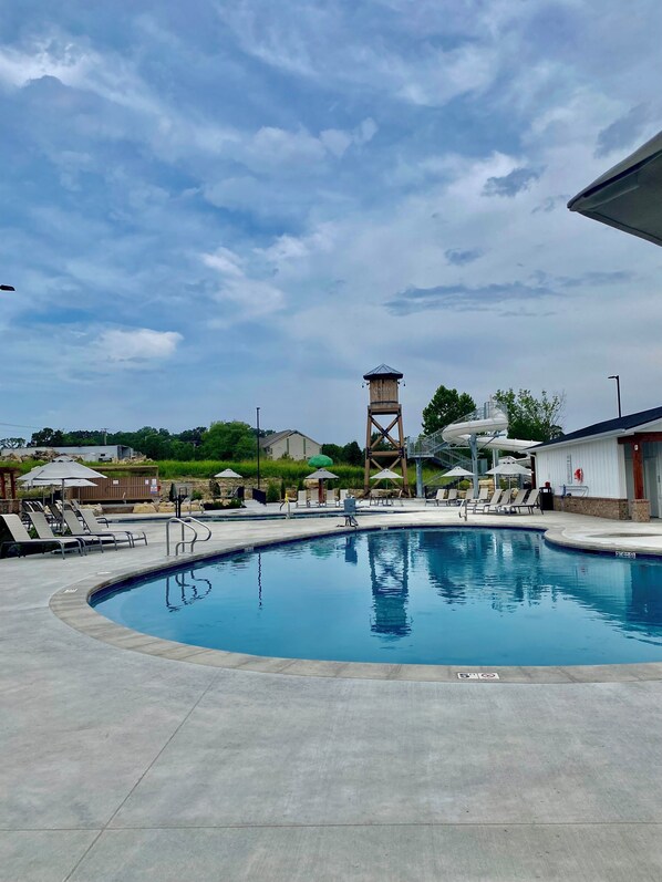 Innenpool, beheizter Pool