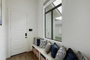 Interior - LBJ Lake Lounging-Lakefront w/ Private Heated Pool (Kingsland)