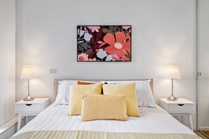 2 chambres, fer et planche Ă repasser, Wi-Fi, literie fournie