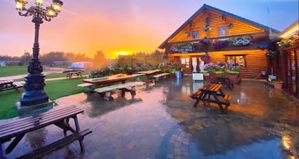 Beautiful 3 bedroom lodge with hot tub in stunning Northumberland