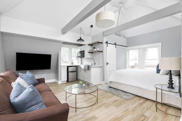 Open-Concept Space | Thoughtfully Designed Space That Feels Light and Connected