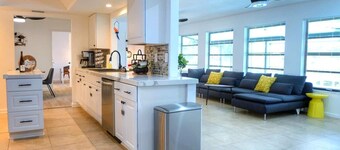 House With A Boat - Boat, Heated Pool, Fishing