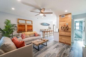 تلفزيون، مكتب