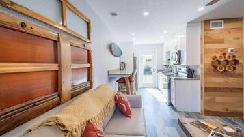 Téléviseur, bureau