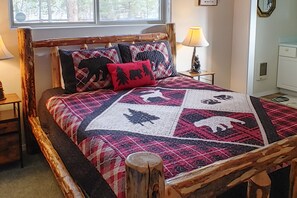 3 makuuhuonetta, silitysrauta/-lauta, internet, vuodevaatteet