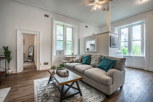 🏰Warren Castle🏰 - Breathtaking Views of Pittsburgh 💙