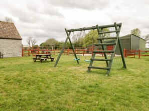 Cottage | Children's area - Carthouse (Weston-super-Mare)