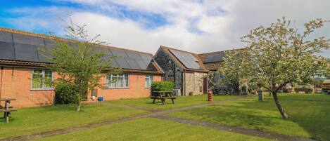 واجهة المنشأة