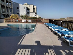 Piscine couverte, piscine extérieure