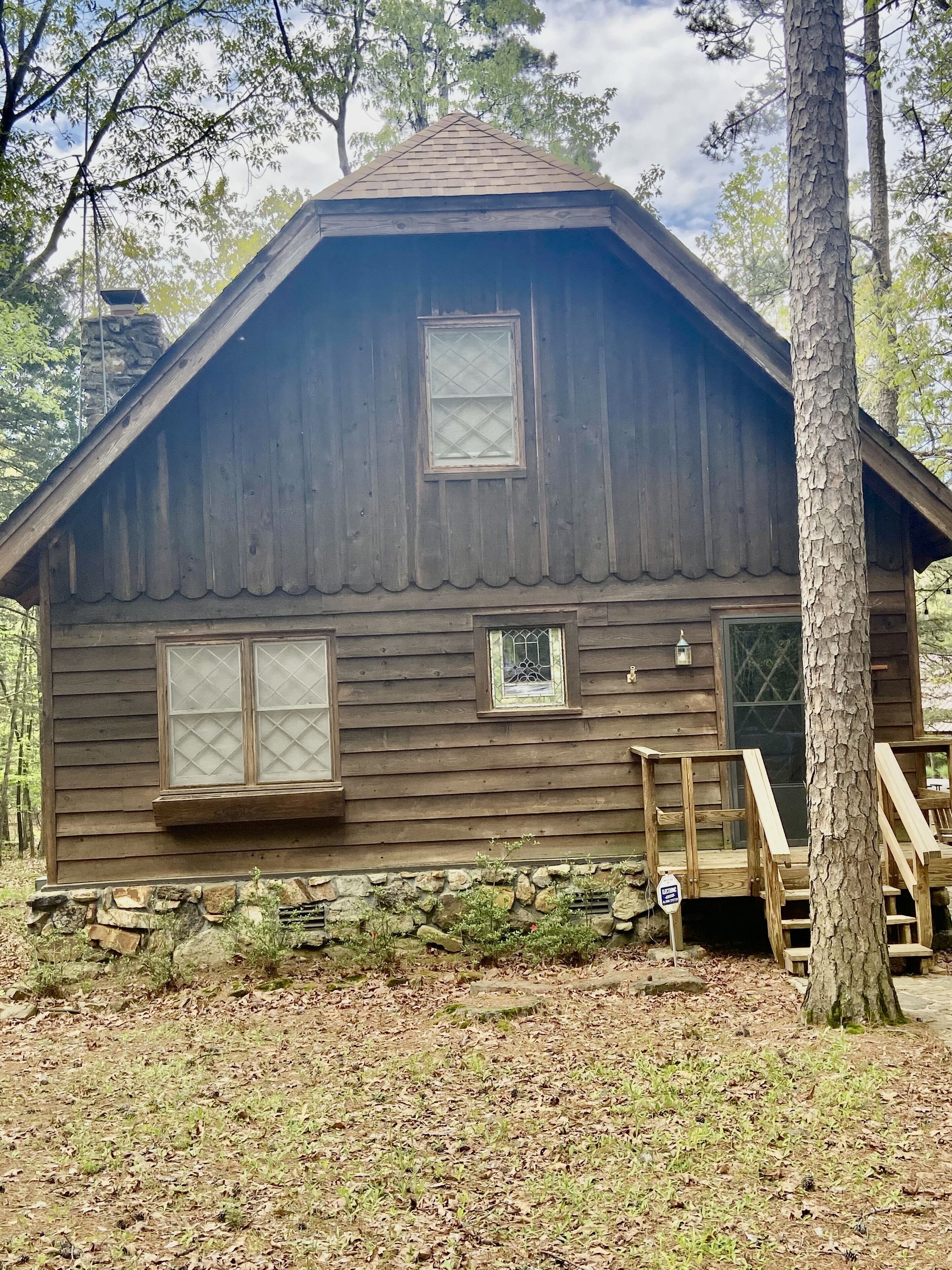 Be cozy and enjoy nature at "Cedar Pines Cabin!"