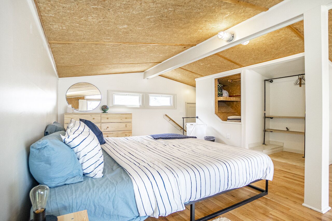 1 bedroom, desk, free WiFi, bed sheets