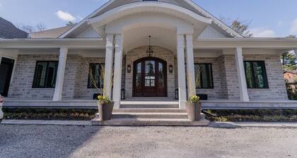 Lake Simcoe Loft 1BRD Full Bath WIFI Netflix AC