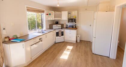 Ngahere Haven: private and centrally located