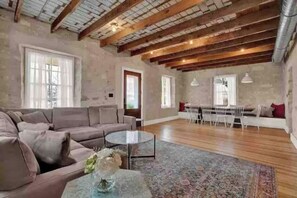 Unclassified image, 4 of 42, button - New Remodel 2022, Luxury Home, 1 Block off Main St., Bride's Dream! (Fredericksburg)