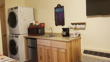 Fridge, microwave, coffee/tea maker, toaster