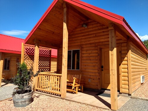 East Zion-Glendale Ranch Cabin 2