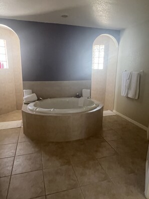 Kombination af bruser/badekar, boblebadekar