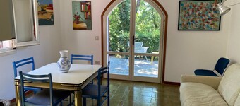 La Casa di Paola - Four Bedroom Apartment, Sleeps 8