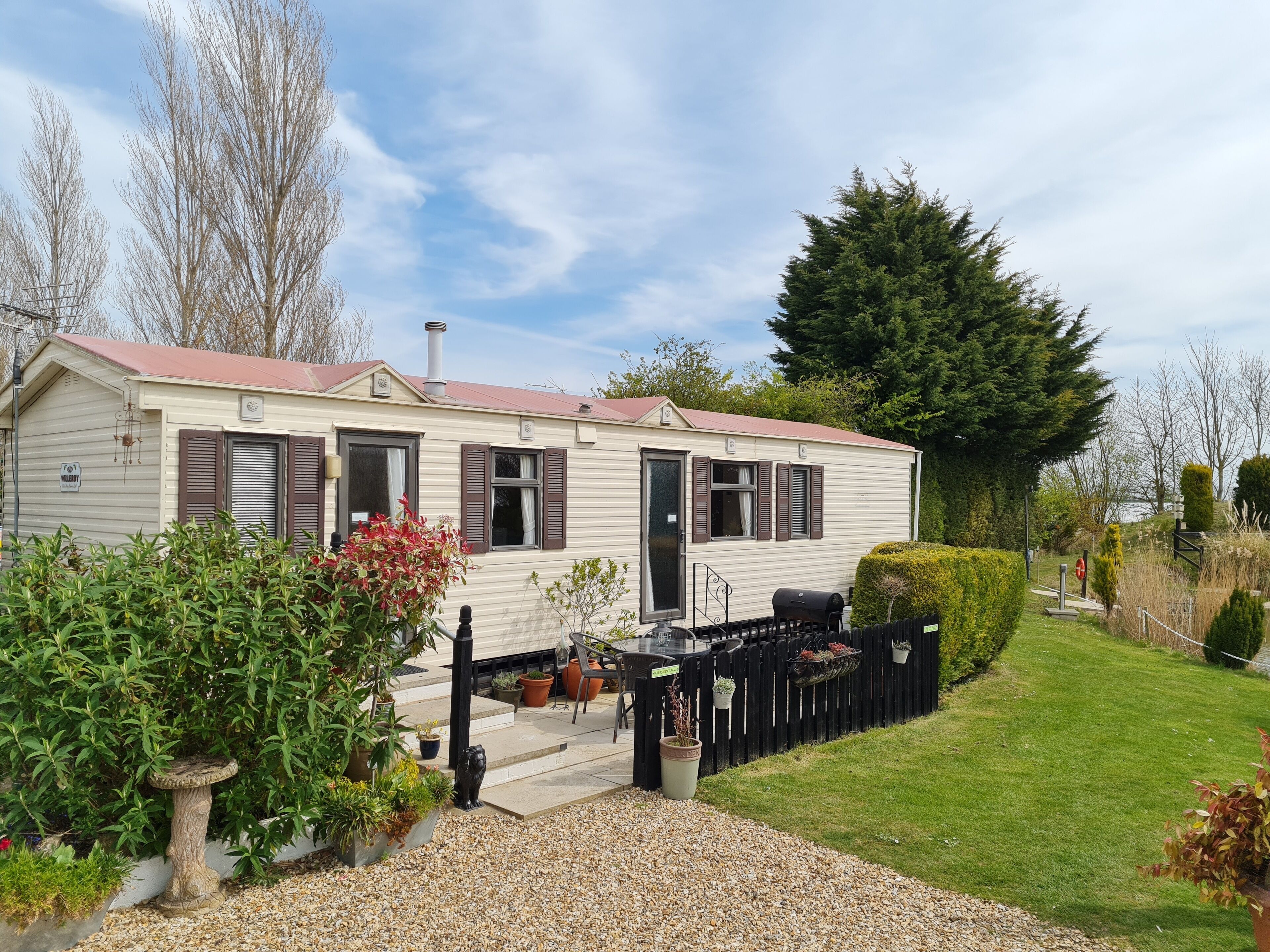 Welcome to Waterside Lodge