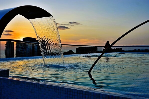 Piscine extérieure, piscine chauffée