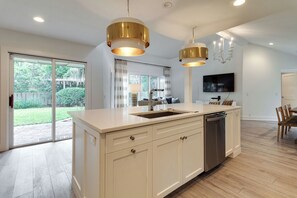 House, Multiple Beds, Kitchen, Pool View (9 Baynard Cove) | Interior - 9 Baynard Cove Road at The Sea Pines Resort (Hilton Head Island)
