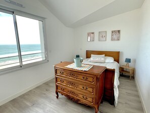 2 camere, ferro/asse da stiro