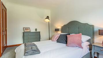 Casa de campo | 3 quartos, individualmente decorados, individualmente mobiliados